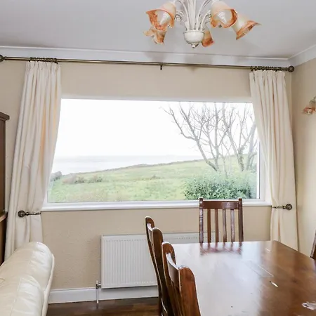 Clifftop Haven Holiday home *